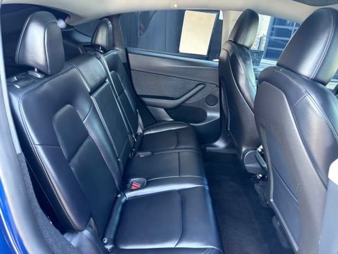 Used 2024 Tesla Model Y 2WD image 24