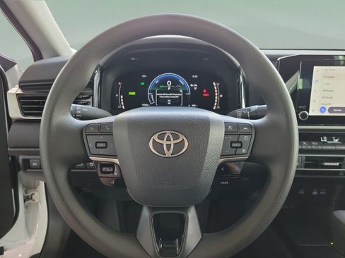 Used 2026 Toyota Camry LE FWD image 12