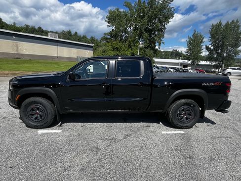 New 2026 Nissan Frontier PRO-4X w/ Tow Package AWD/4WD image 4
