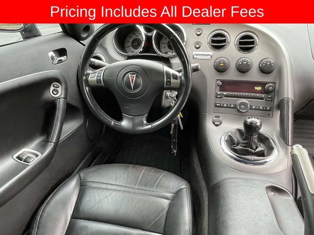 Used 2006 Pontiac Solstice Convertible w/ Premium Package RWD image 17