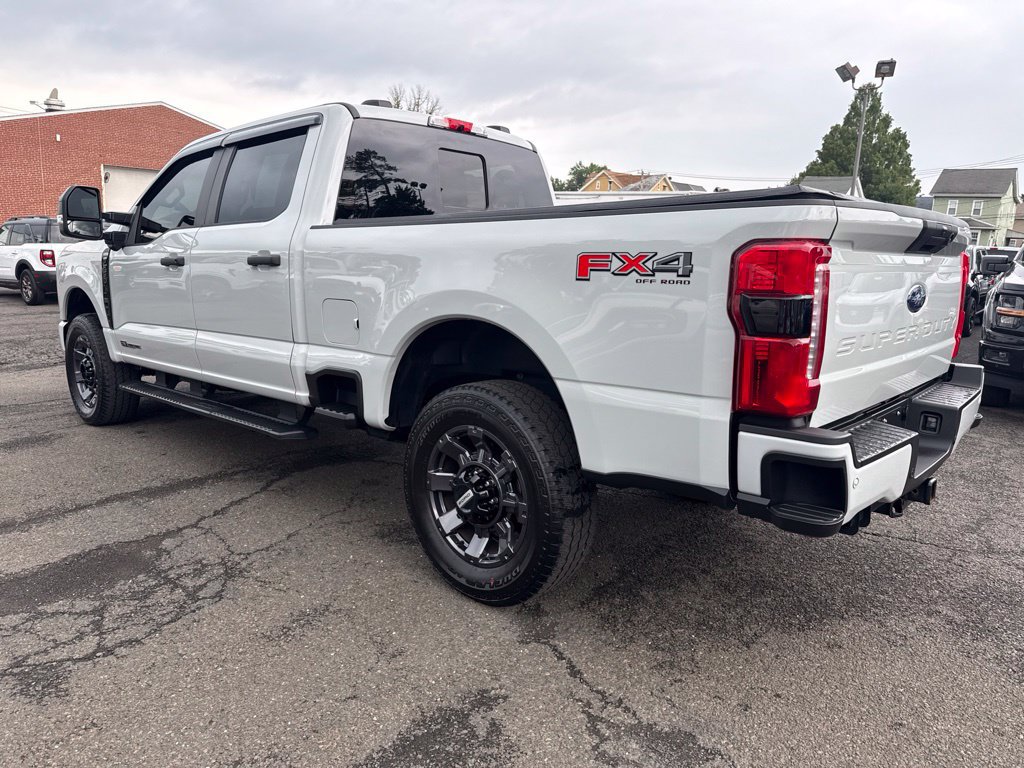 Used 2025 Ford F250 XL w/ STX Appearance Package AWD/4WD image 7