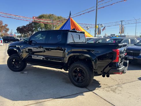 Used 2025 Toyota Tacoma TRD Pro image 11