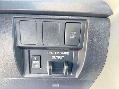 Used 2020 Toyota Tundra SR5 w/ SR5 Upgrade Package image 22