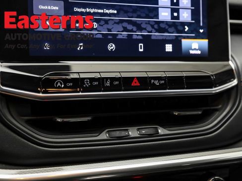 Used 2023 Jeep Compass Limited image 20