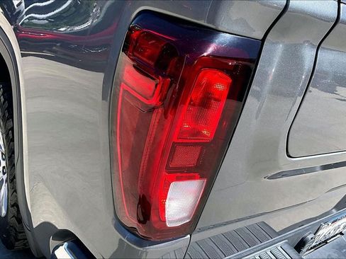 Used 2021 GMC Sierra 1500 SLE w/ Preferred Package RWD image 29
