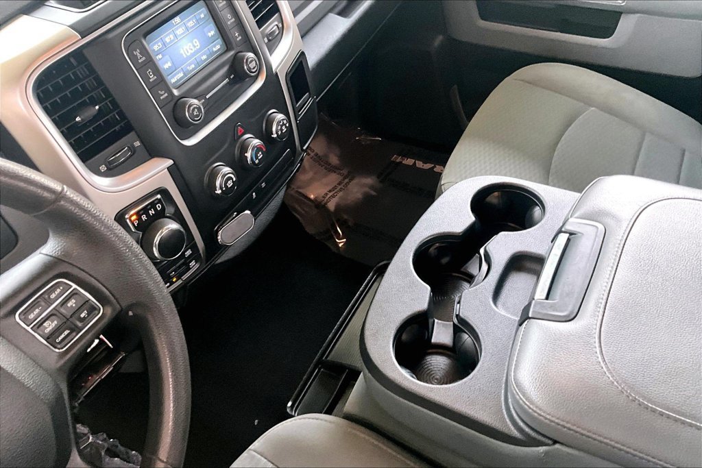 Used 2020 RAM 1500 Classic SLT AWD/4WD image 15