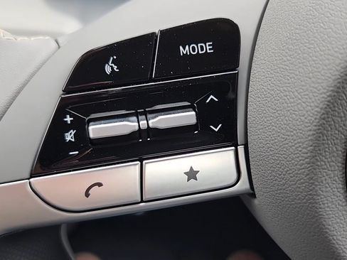 New 2026 Hyundai Elantra Sport FWD image 11