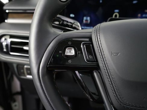 New 2026 Lincoln Aviator Reserve AWD/4WD image 33