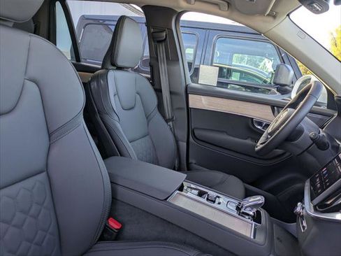 Used 2025 Volvo XC90 B6 Plus w/ Protection Package Premier image 24
