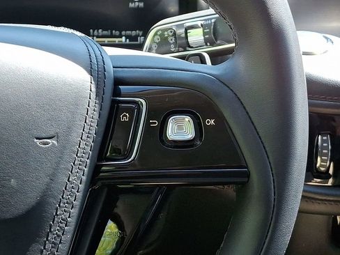 Used 2023 Lincoln Aviator AWD w/ Premium Package image 26