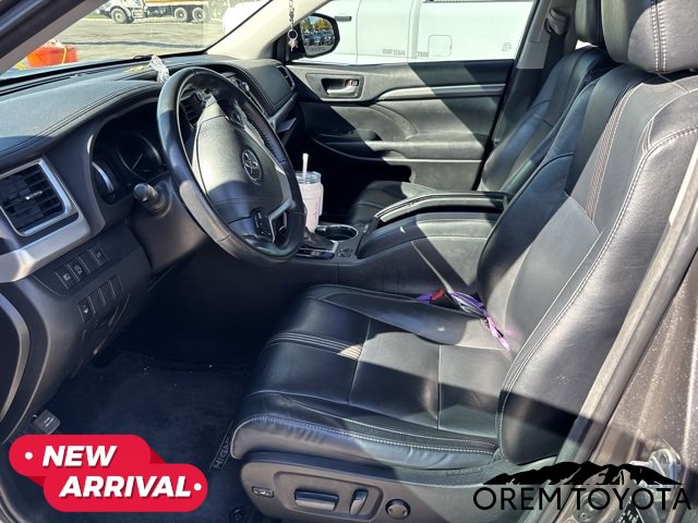 Used 2018 Toyota Highlander SE AWD/4WD image 5
