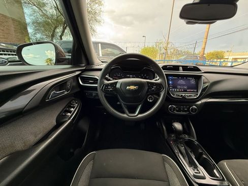 Used 2021 Chevrolet TrailBlazer LT w/ Convenience Package FWD image 51