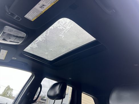 Used 2020 Jeep Grand Cherokee Limited image 22