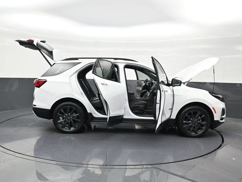 Used 2024 Chevrolet Equinox RS FWD image 35