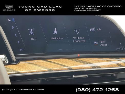 Used 2023 Cadillac Escalade Premium Luxury Platinum w/ Heavy-Duty Trailer Package AWD/4WD image 18