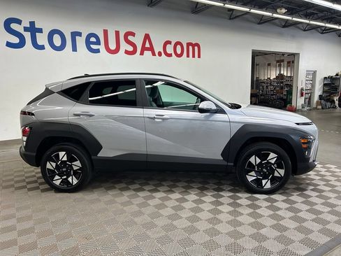 Used 2025 Hyundai Kona SEL AWD/4WD image 9