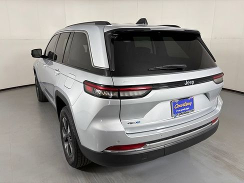 Used 2022 Jeep Grand Cherokee Limited 4xe AWD/4WD image 6