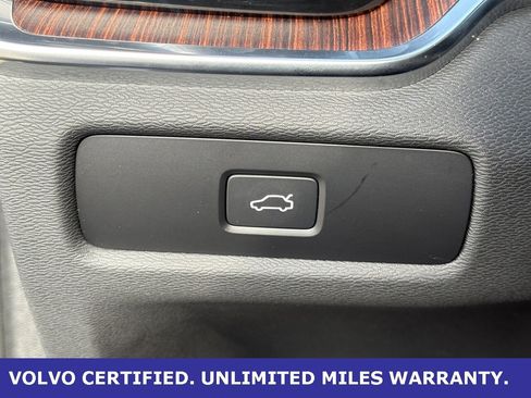Certified 2024 Volvo S60 B5 Plus w/ Climate Package image 21
