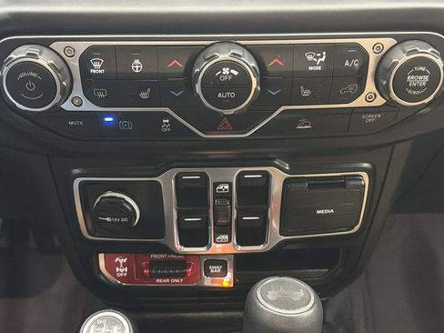 Used 2023 Jeep Wrangler Unlimited Rubicon 4xe w/ Cold Weather Group image 23