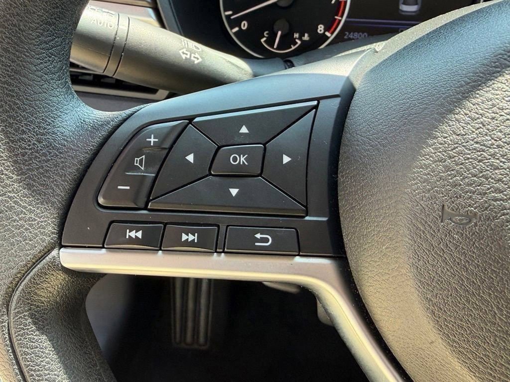 Used 2023 Nissan Altima 2.5 SV AWD/4WD image 24