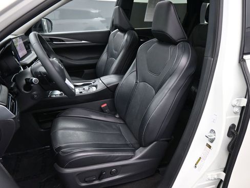 Used 2023 INFINITI QX60 Luxe w/ Cargo Package FWD image 18