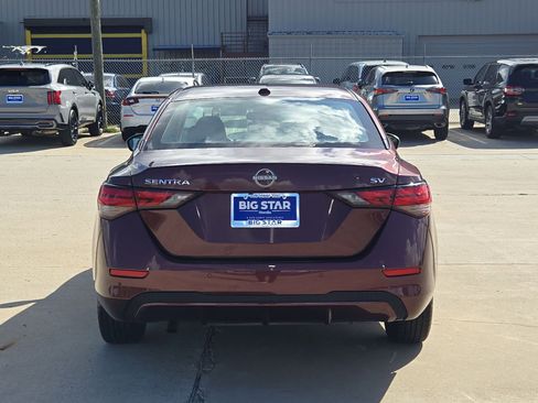 Used 2024 Nissan Sentra SV FWD image 5