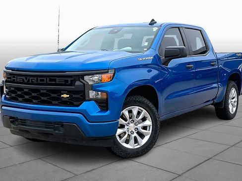 Used 2023 Chevrolet Silverado 1500 Custom image 2