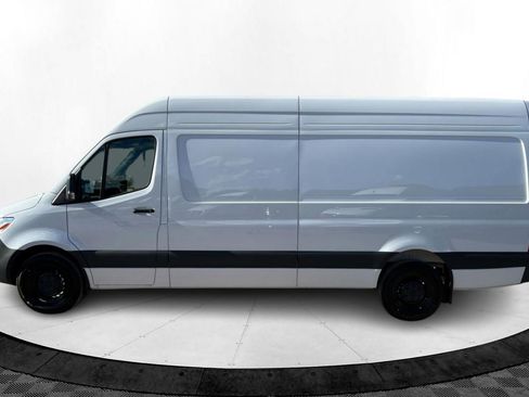 New 2026 Mercedes-Benz Sprinter 2500 image 2