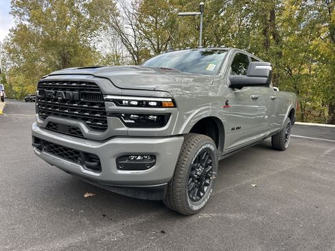 New 2026 RAM 3500 Limited image 24