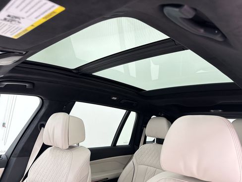 New 2026 BMW X7 M60i AWD/4WD image 15