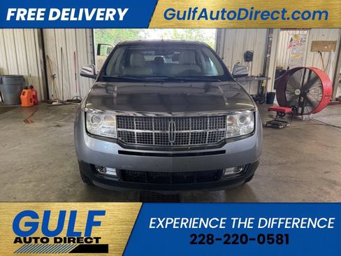 Used 2010 Lincoln MKX 2WD image 2