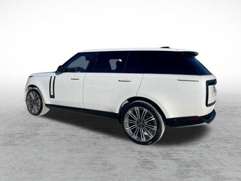 Certified 2024 Land Rover Range Rover Long Wheelbase SE image 5