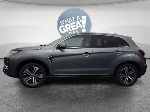 Used 2021 Mitsubishi Outlander Sport SE image 7