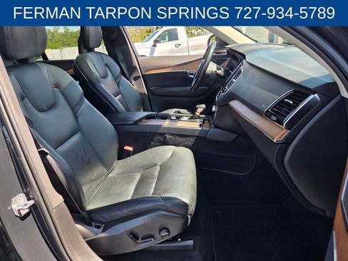 Used 2021 Volvo XC90 T6 Momentum w/ Protection Package Premier image 19