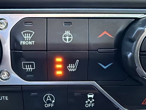 Used 2019 Jeep Wrangler Unlimited Rubicon AWD/4WD image 26