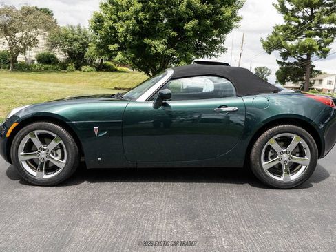 Used 2007 Pontiac Solstice Convertible w/ Premium Package RWD image 15
