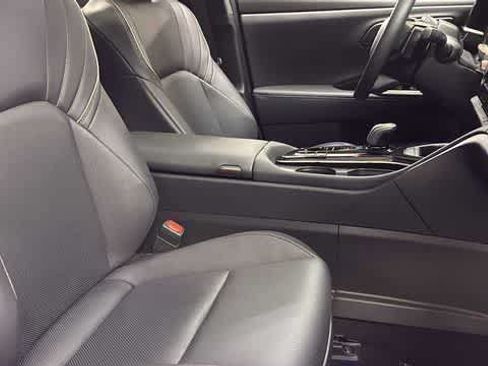 Used 2025 Toyota Crown Signia w/ Advanced Technology Package AWD/4WD image 36