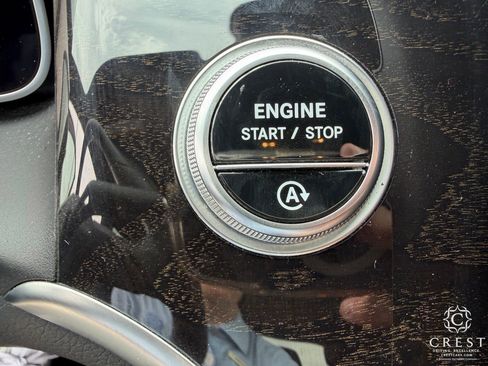 Used 2024 Mercedes-Benz GLC 300 4MATIC image 22