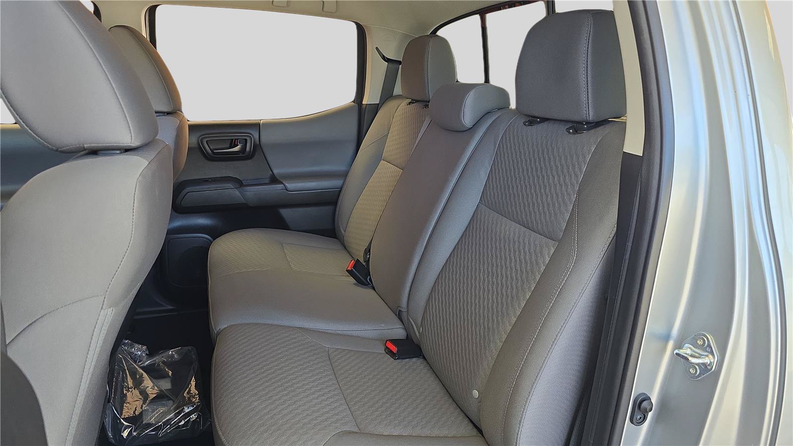 Used 2023 Toyota Tacoma SR AWD/4WD image 18