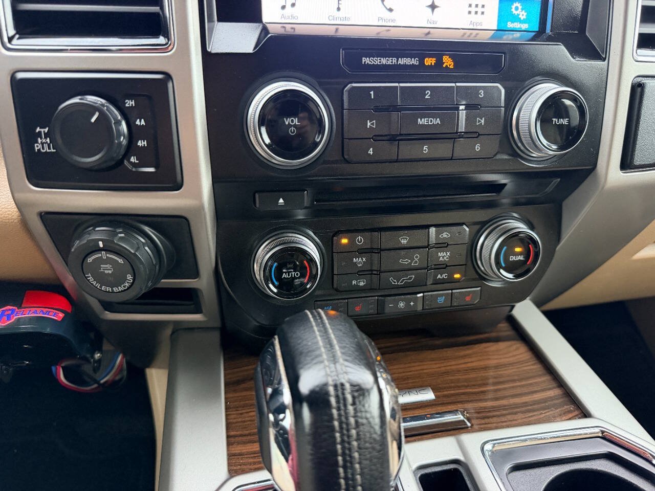 Used 2017 Ford F150 Lariat w/ Equipment Group 502A Luxury AWD/4WD image 44