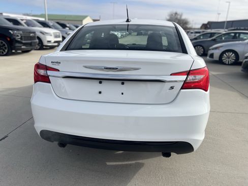 Used 2013 Chrysler 200 Limited image 6