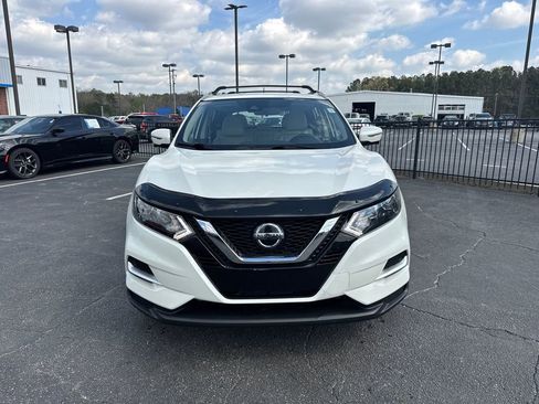 Used 2022 Nissan Rogue Sport SL image 3