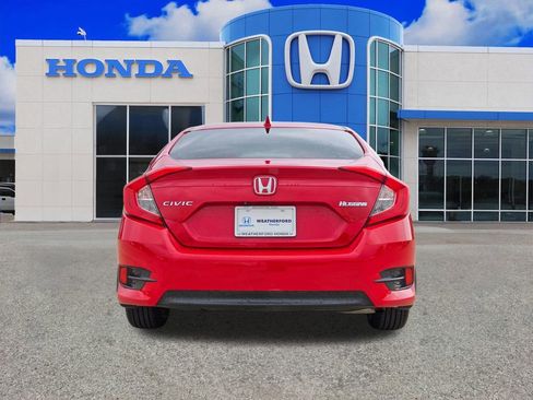 Used 2018 Honda Civic EX image 4