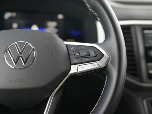 Certified 2022 Volkswagen Atlas SE image 20