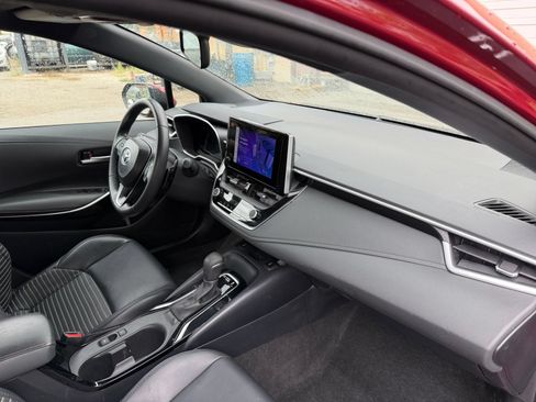 Used 2024 Toyota Corolla XSE FWD image 16