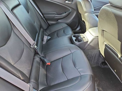 Used 2017 Chevrolet Volt LT w/ Comfort Package image 20