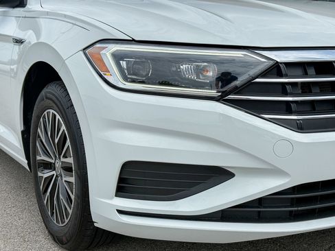 Used 2019 Volkswagen Jetta SEL FWD image 3