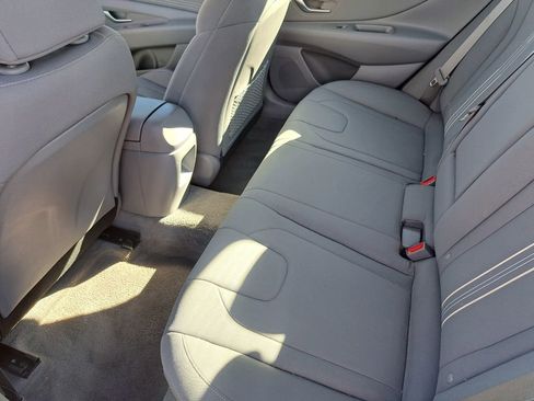 Used 2025 Hyundai Elantra SEL image 27