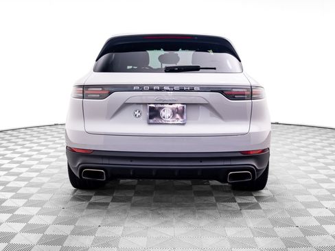 Used 2023 Porsche Cayenne AWD/4WD image 10
