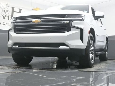 Used 2022 Chevrolet Tahoe LT w/ Luxury Package image 57